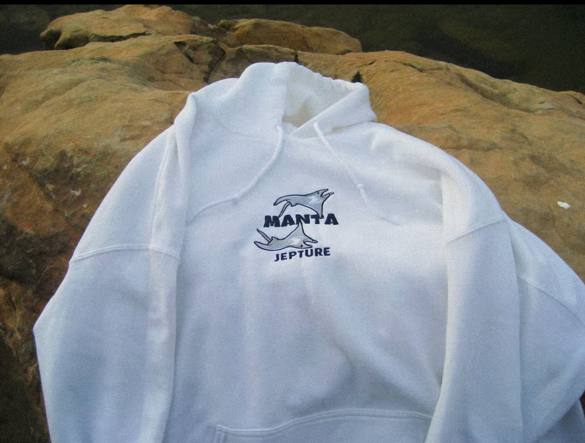 MANTA Hoodie